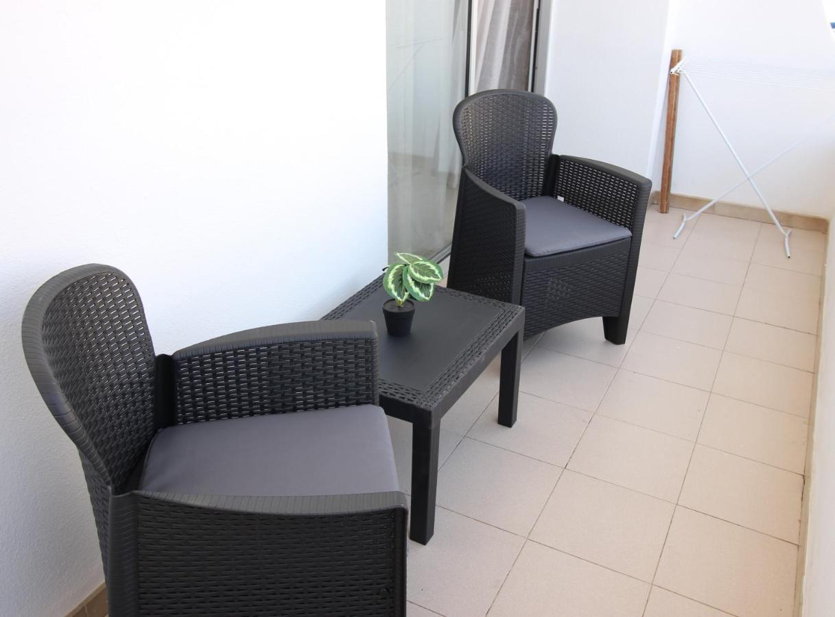 Everything You Need. All Right Here. Apartman Costa Adeje  Kültér fotó