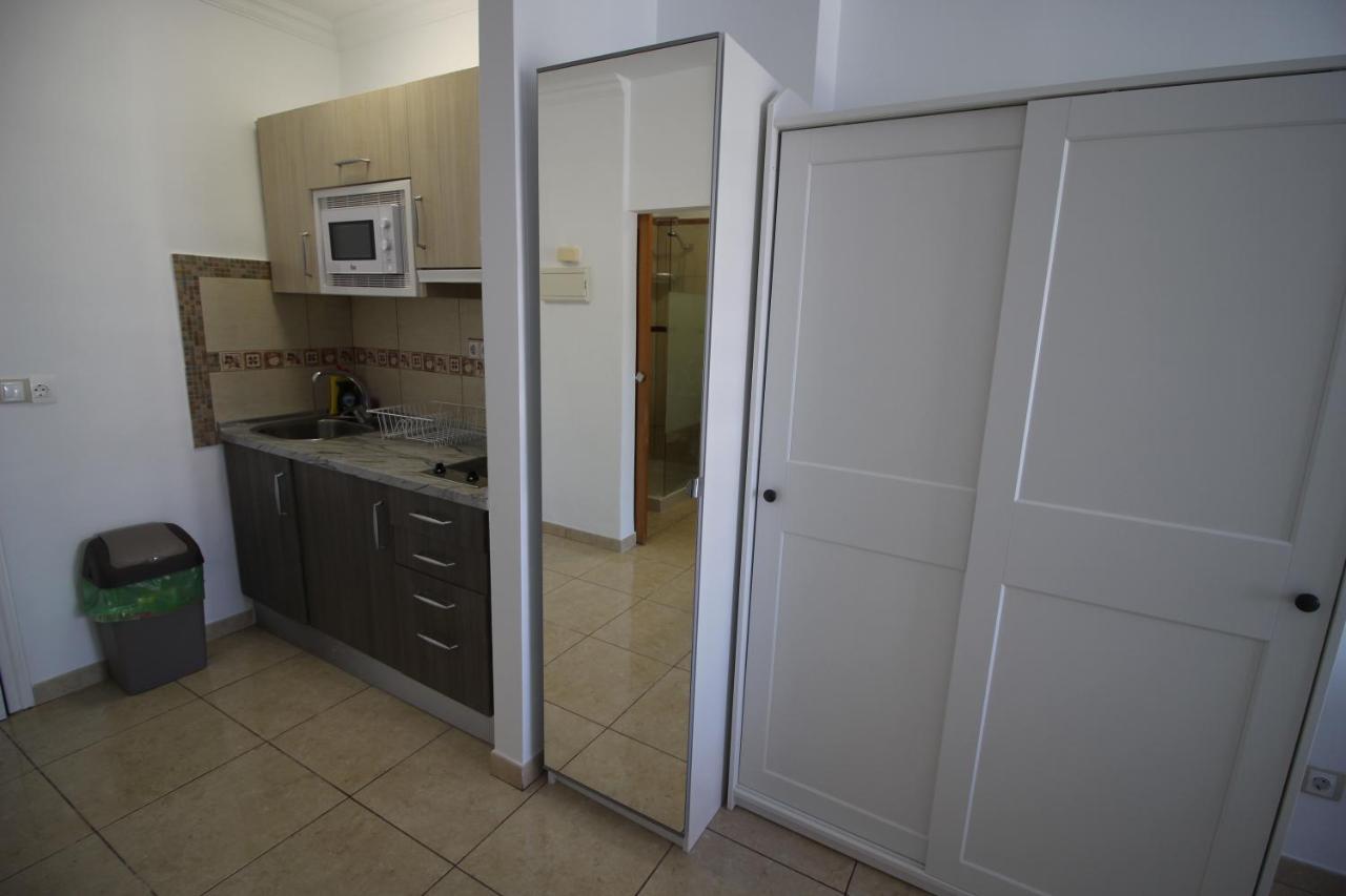Everything You Need. All Right Here. Apartman Costa Adeje  Kültér fotó