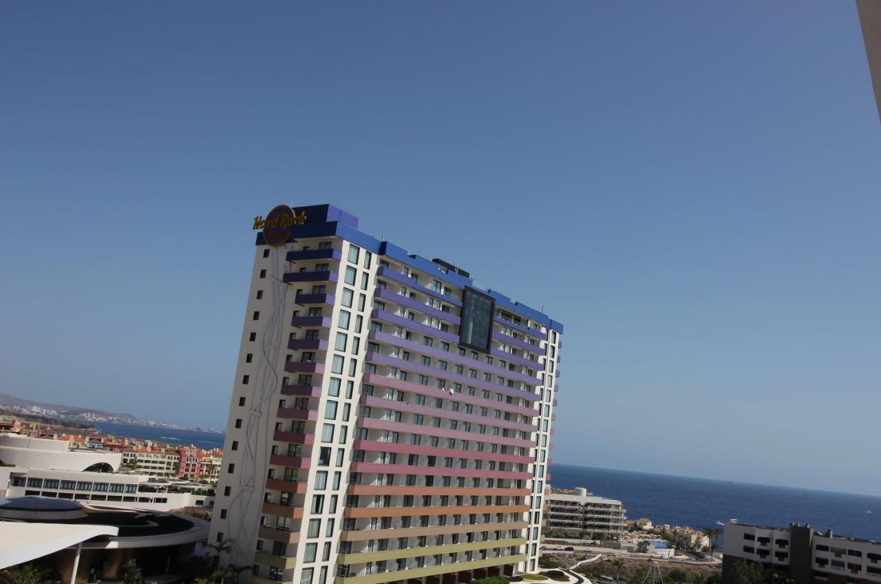 Everything You Need. All Right Here. Apartman Costa Adeje  Kültér fotó